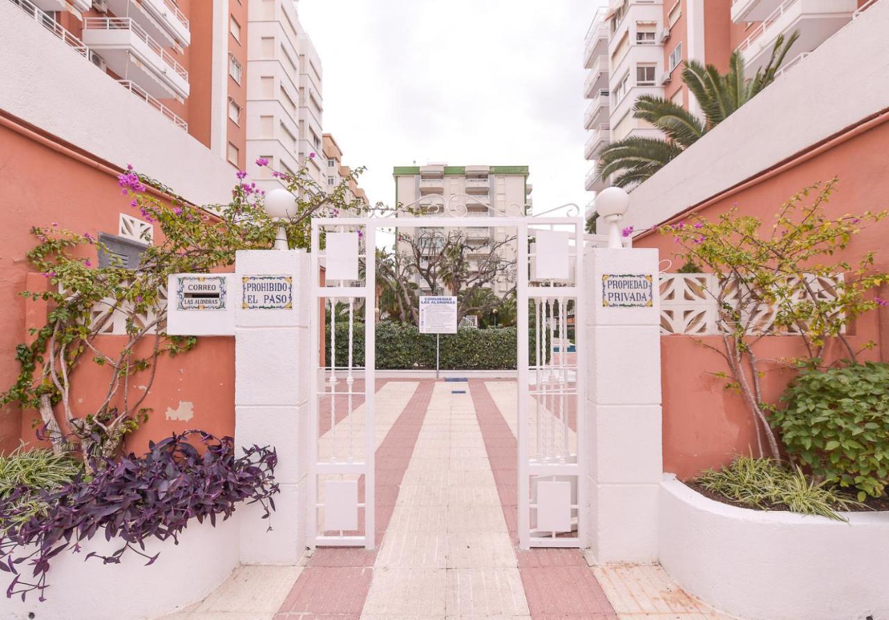 Apartamentos Marblau Las Alondras-Julio Y Agosto Solo Familias Gandía Exterior foto